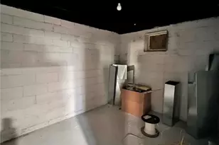 221 W 10th St, Dover, OH 44622 - Photo 45