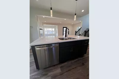 221 W 10th Street, Dover, OH 44622 - Photo 17