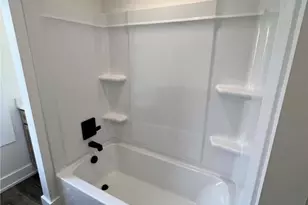 221 W 10th St, Dover, OH 44622 - Photo 39