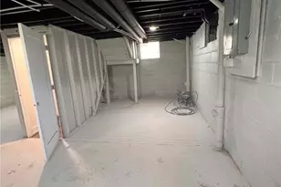 221 W 10th St, Dover, OH 44622 - Photo 43