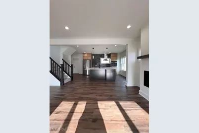 221 W 10th Street, Dover, OH 44622 - Photo 23