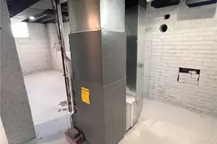 221 W 10th St, Dover, OH 44622 - Photo 47