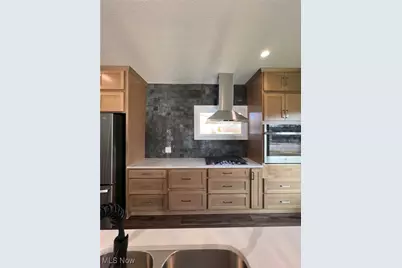 221 W 10th Street, Dover, OH 44622 - Photo 11