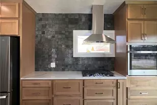 221 W 10th St, Dover, OH 44622 - Photo 11