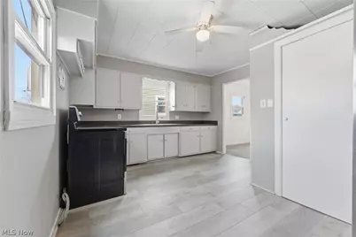 2103 Bollinger Avenue NE, Canton, OH 44705 - Photo 11