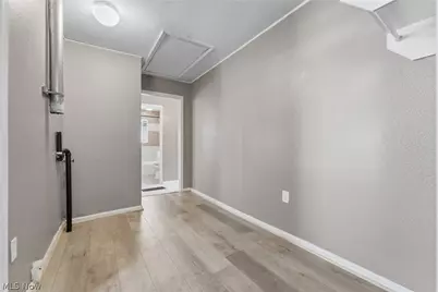 2103 Bollinger Avenue NE, Canton, OH 44705 - Photo 13