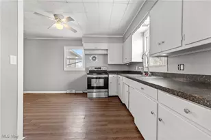 2103 Bollinger Ave NE, Canton, OH 44705 - Photo 9