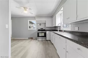 2103 Bollinger Ave NE, Canton, OH 44705 - Photo 9