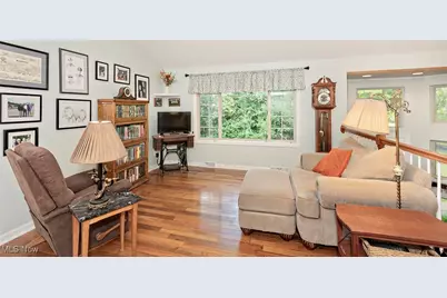 10955 Auburn Road, Chardon, OH 44024 - Photo 5