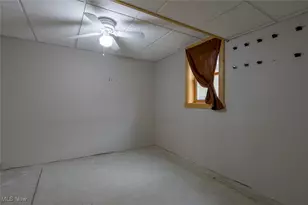 1426 Cherry Wood Cir, Wadsworth, OH 44281 - Photo 35