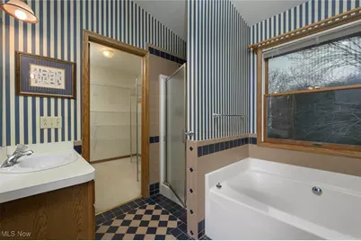 1426 Cherry Wood Circle, Wadsworth, OH 44281 - Photo 27