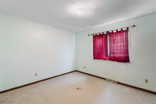 4542 Camelot Cir, Green, OH 44685 - Photo 23