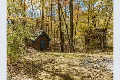 13109 Edison Street NE, Alliance, OH 44601 - Photo 33