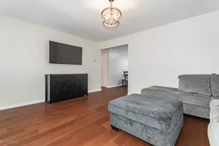 30812 Ronald Dr, Willowick, OH 44095 - Photo 5