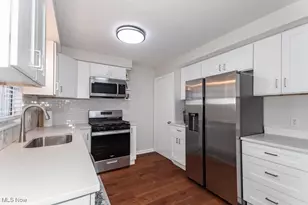 30812 Ronald Dr, Willowick, OH 44095 - Photo 7