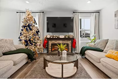 214 Leather Leaf Drive, Elyria, OH 44035 - Photo 9