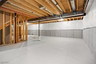 214 Leather Leaf Dr, Elyria, OH 44035 - Photo 39