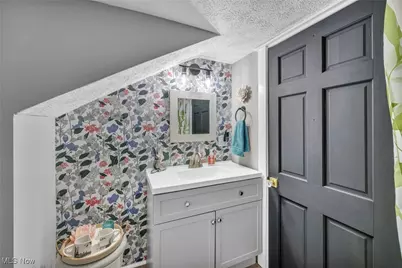 1527 Main Street, Cuyahoga Falls, OH 44221 - Photo 27