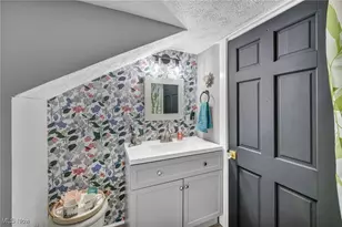 1527 Main St, Cuyahoga Falls, OH 44221 - Photo 27