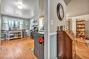 214 Beechwood Dr, Wadsworth, OH 44281 - Photo 11