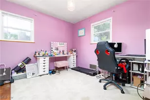 532 Locust St, Weirton, WV 26062 - Photo 15