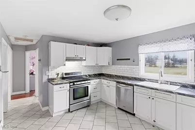 5639 Grafton Road, Valley City, OH 44280 - Photo 9