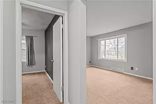 568 Stevenson Ave, Akron, OH 44312 - Photo 17