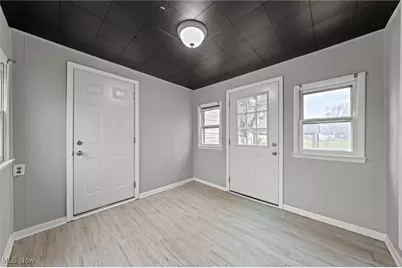 568 Stevenson Avenue, Akron, OH 44312 - Photo 35