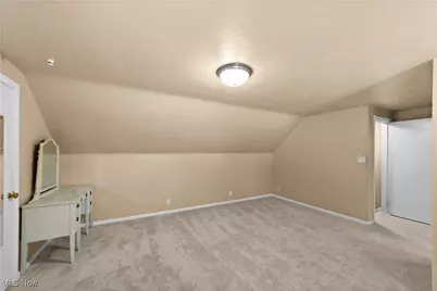 250 Schocalog Road, Akron, OH 44313 - Photo 39