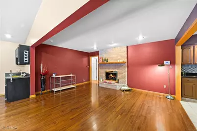 250 Schocalog Road, Akron, OH 44313 - Photo 17