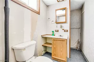 917 S Irvine Ave, Masury, OH 44438 - Photo 13