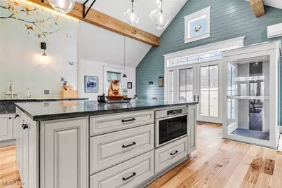 8830 Mentor Road, Chardon, OH 44060 - Photo 9