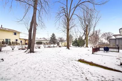 2307 Wittenburg Street, Louisville, OH 44641 - Photo 31