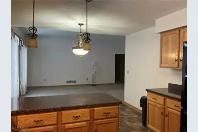 703 Beverly Avenue, Canal Fulton, OH 44614 - Photo 5