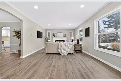 627 Greenwood Avenue, Akron, OH 44320 - Photo 5