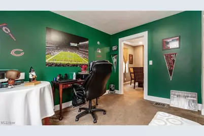 914 Taylor Avenue, Cambridge, OH 43725 - Photo 13