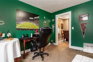 914 Taylor Ave, Cambridge, OH 43725 - Photo 13