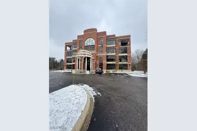 822 Kumho Drive #103, Fairlawn, OH 44333 - Photo 1