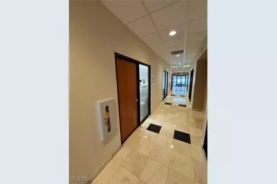 822 Kumho Drive #101/104, Fairlawn, OH 44333 - Photo 15