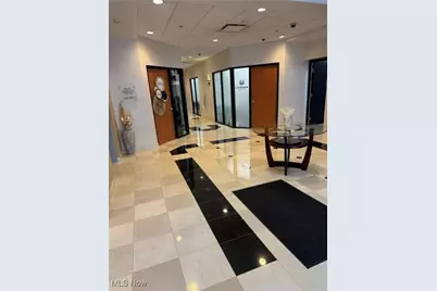 822 Kumho Drive #101/104, Fairlawn, OH 44333 - Photo 11
