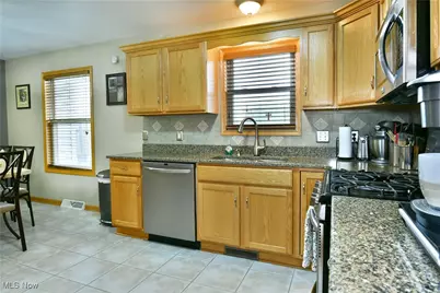 5089 Winslow Drive, Mineral Ridge, OH 44440 - Photo 13