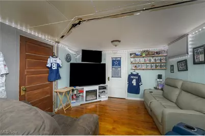 1002 S Broadway Street, New Philadelphia, OH 44663 - Photo 27