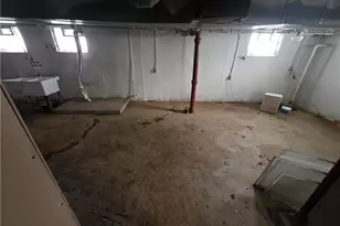 27 Erskine Ave, Youngstown, OH 44512 - Photo 9