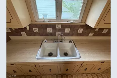 4902 E 109th Street, Loveland, OH 44125 - Photo 3