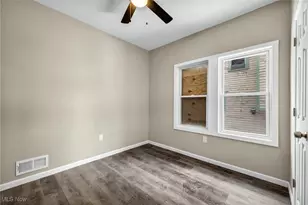 896 E 143rd St, Loveland, OH 44110 - Photo 13