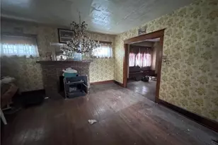 2104 Elm St, Youngstown, OH 44505 - Photo 3