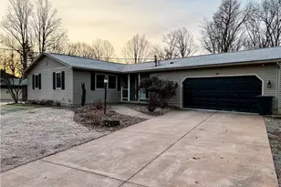 202 Forest Dr, Parkersburg, WV 26104 - Photo 3