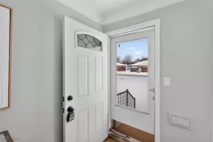 845 Charles St, Willowick, OH 44095 - Photo 5