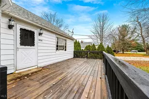 4556 Fishcreek Rd, Stow, OH 44224 - Photo 3