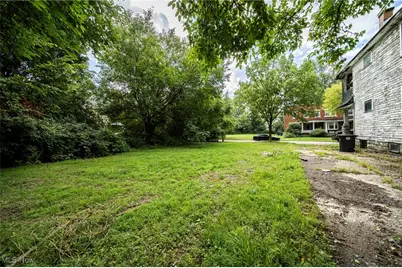 10525 Gooding Avenue, Loveland, OH 44108 - Photo 5